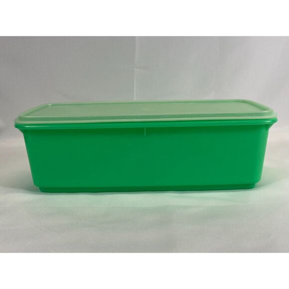 Vtg Tupperware #782-7 Jade Green Celery Bread Veg Box & Lid 784-6 Insert 783-5 - Picture 1 of 6